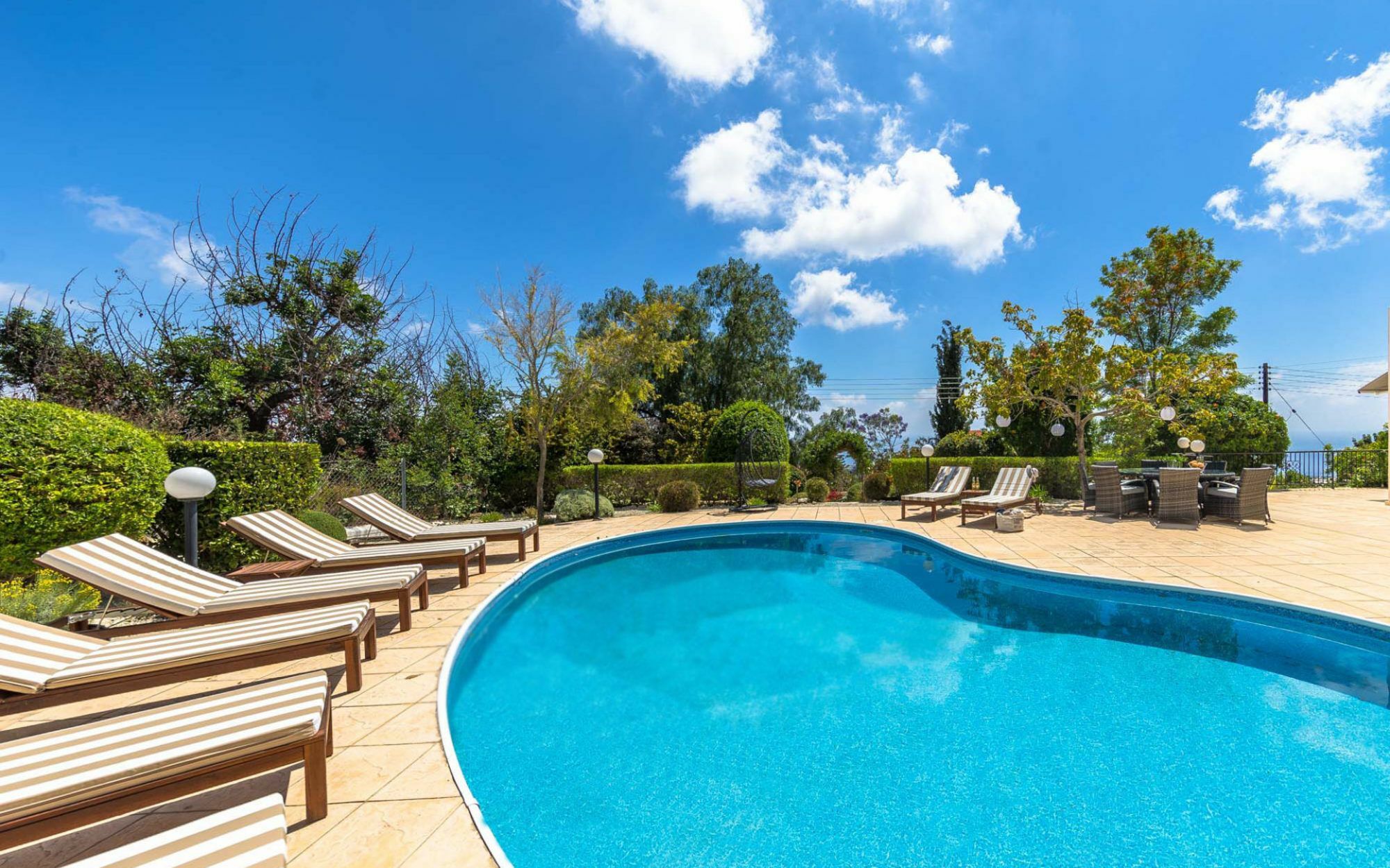 Villa Atlantica Пея Екстериор снимка