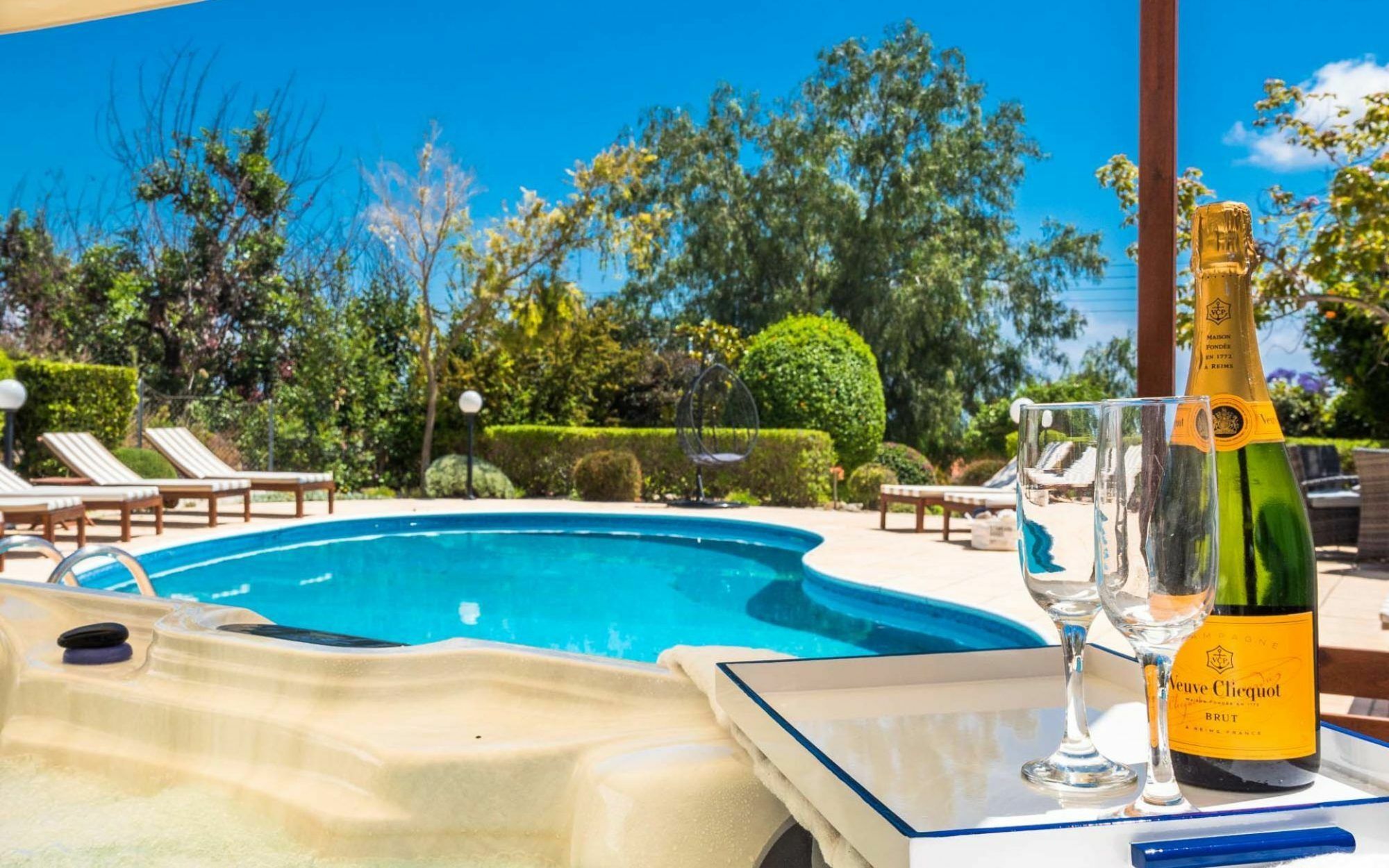 Villa Atlantica Пея Екстериор снимка