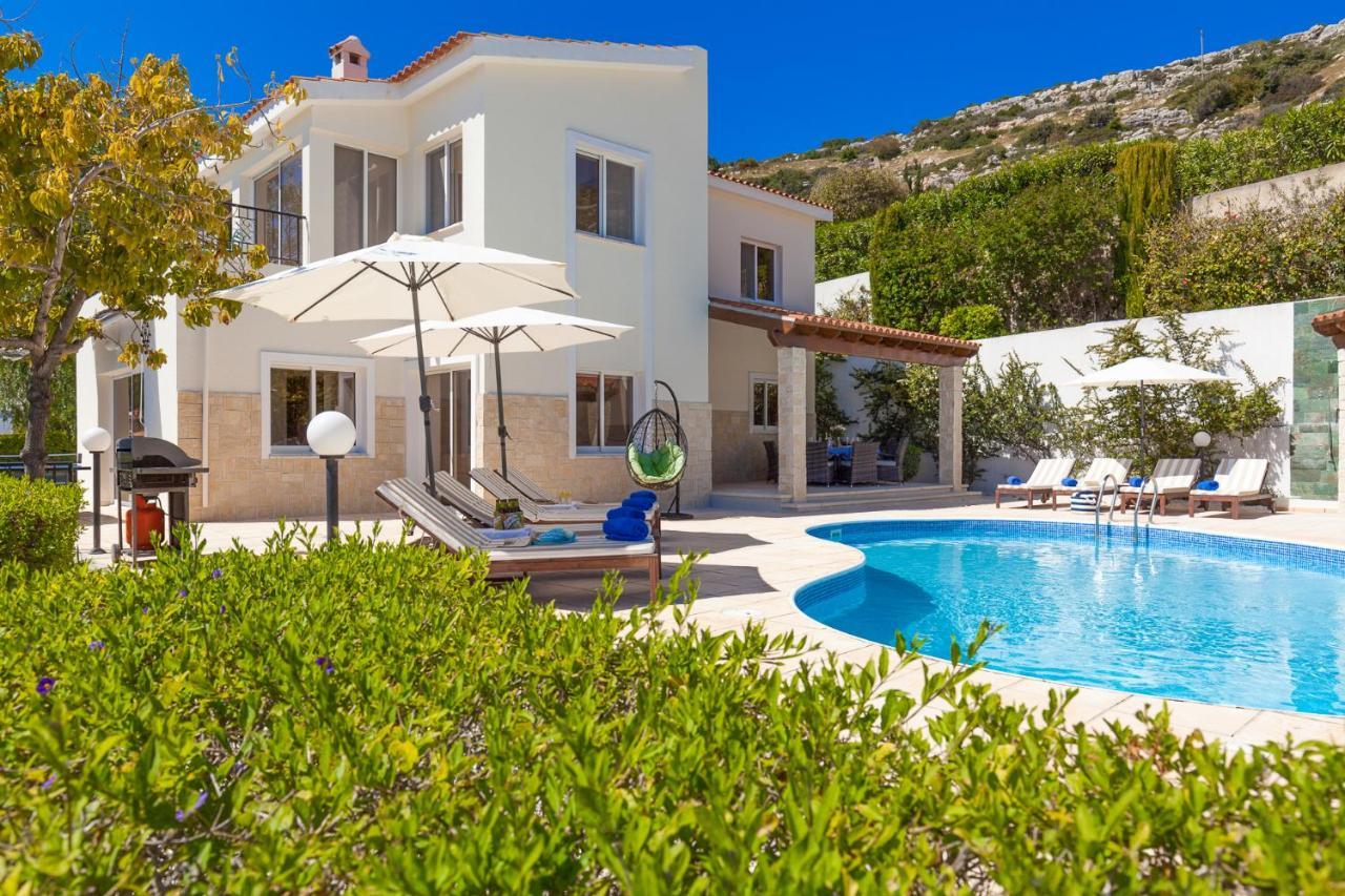 Villa Atlantica Пея Екстериор снимка