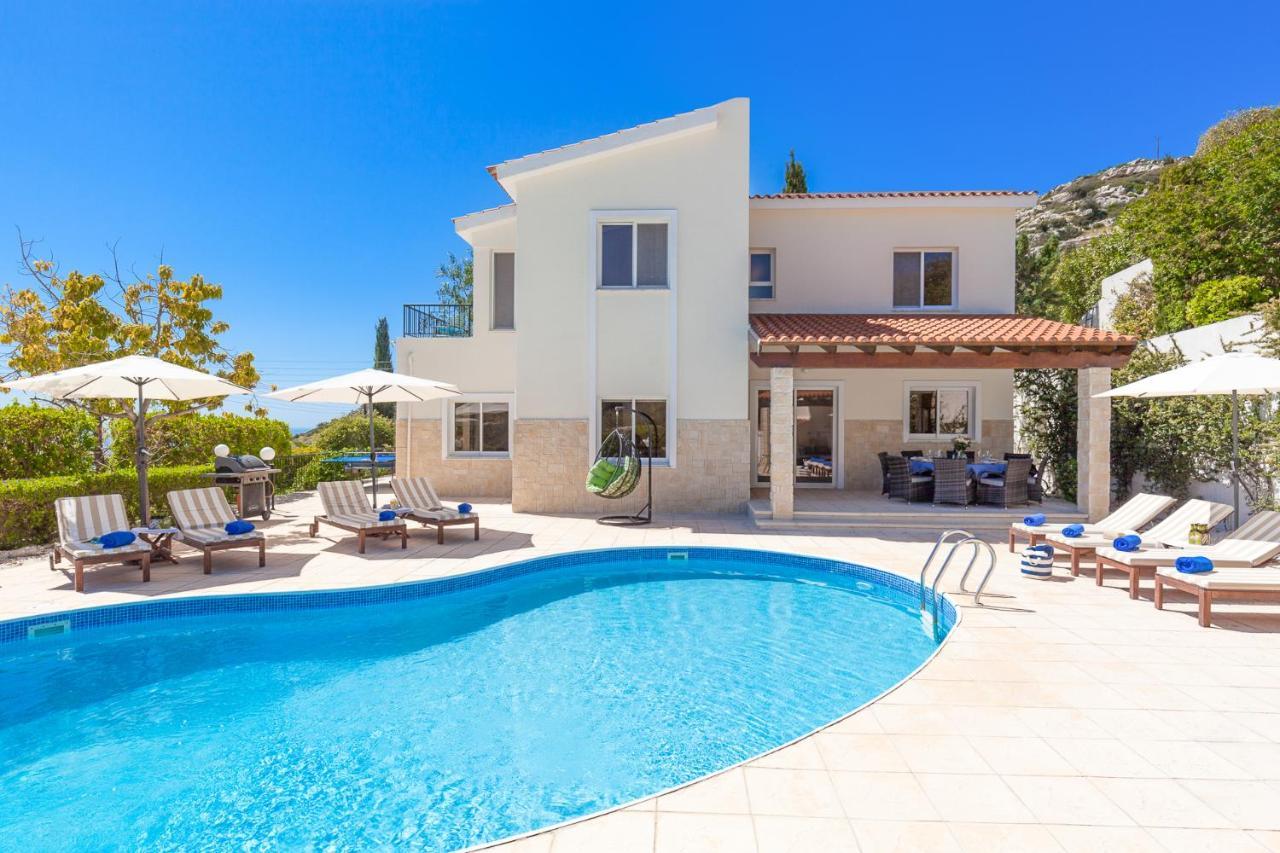Villa Atlantica Пея Екстериор снимка