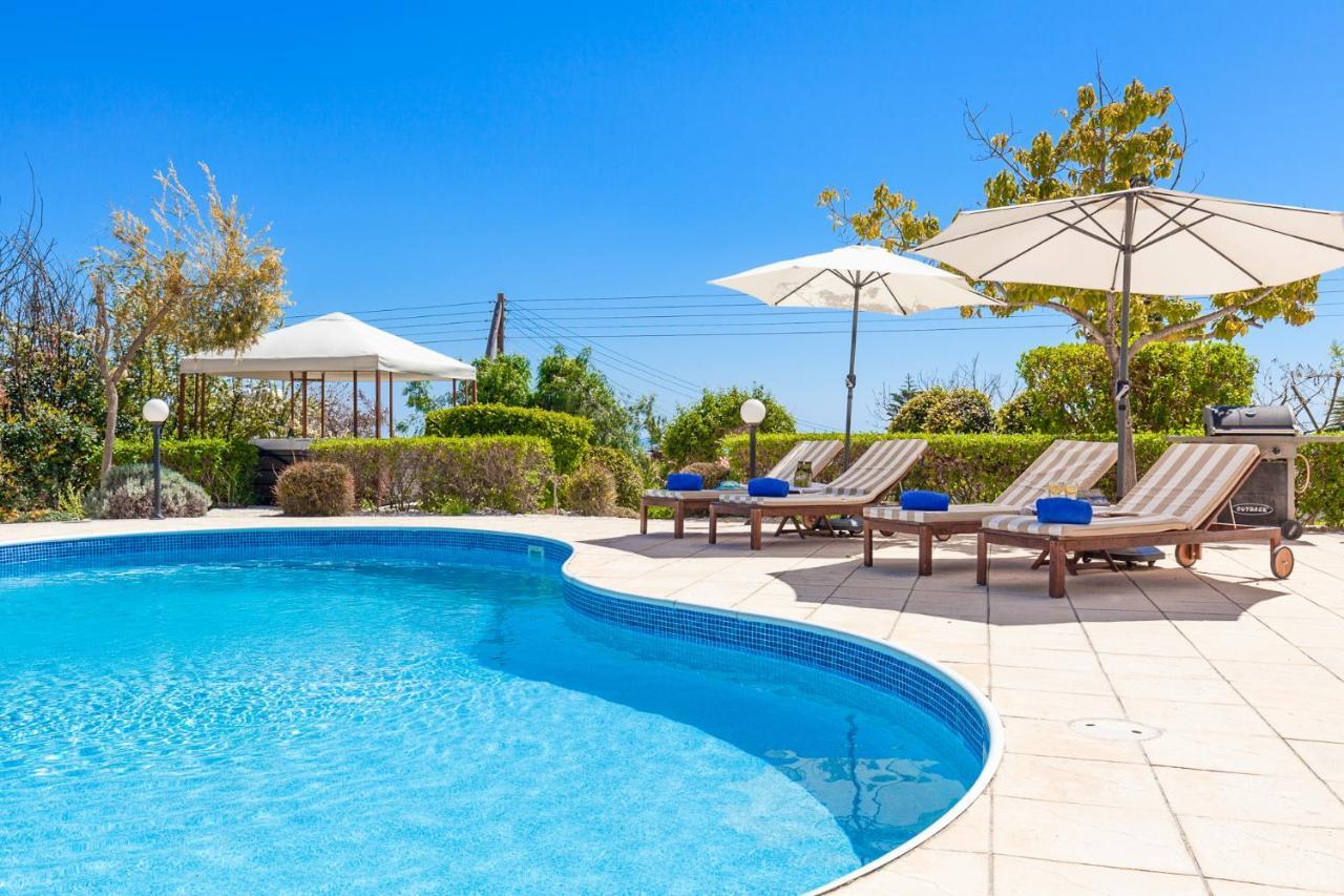 Villa Atlantica Пея Екстериор снимка