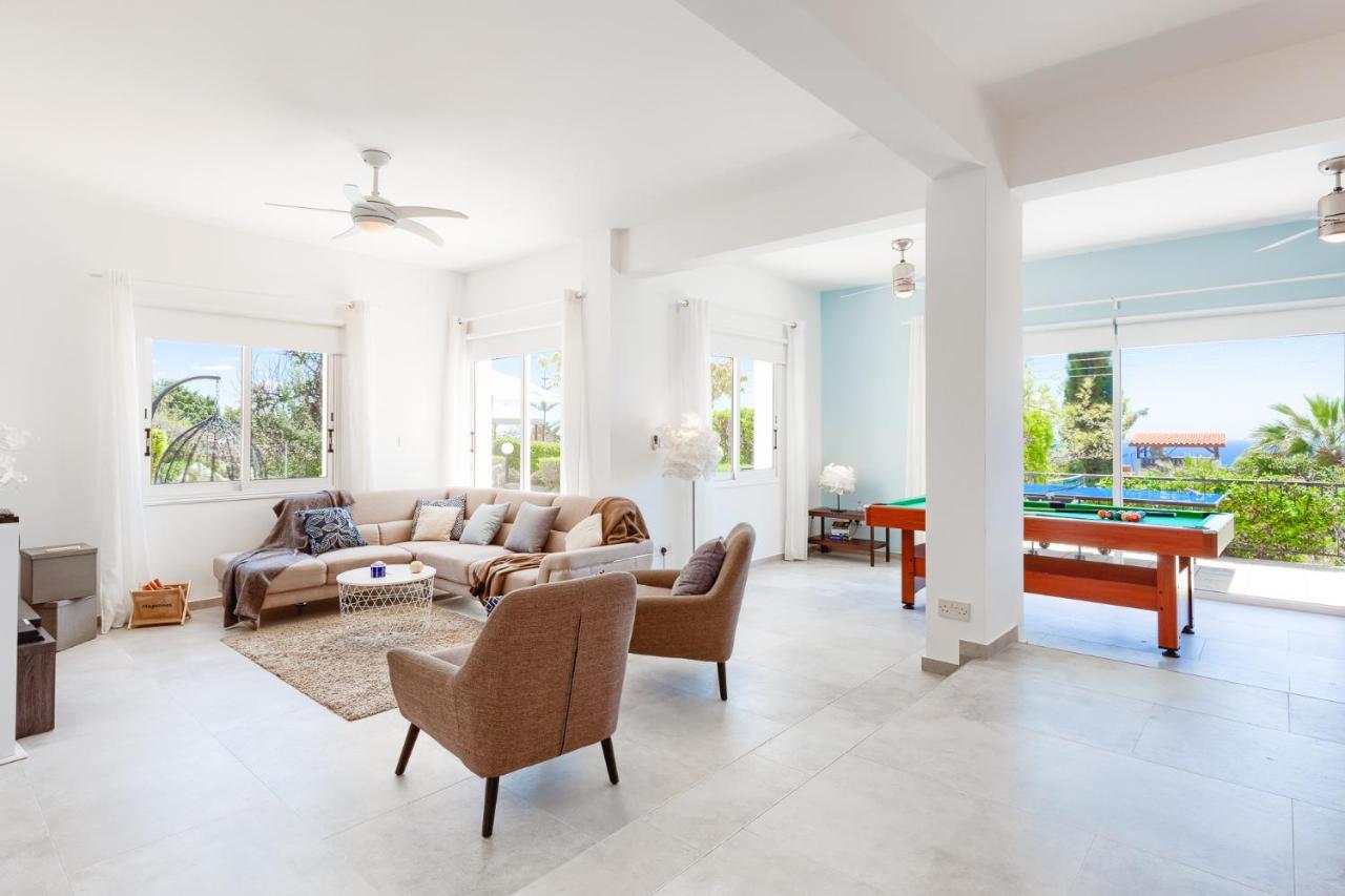 Villa Atlantica Пея Екстериор снимка