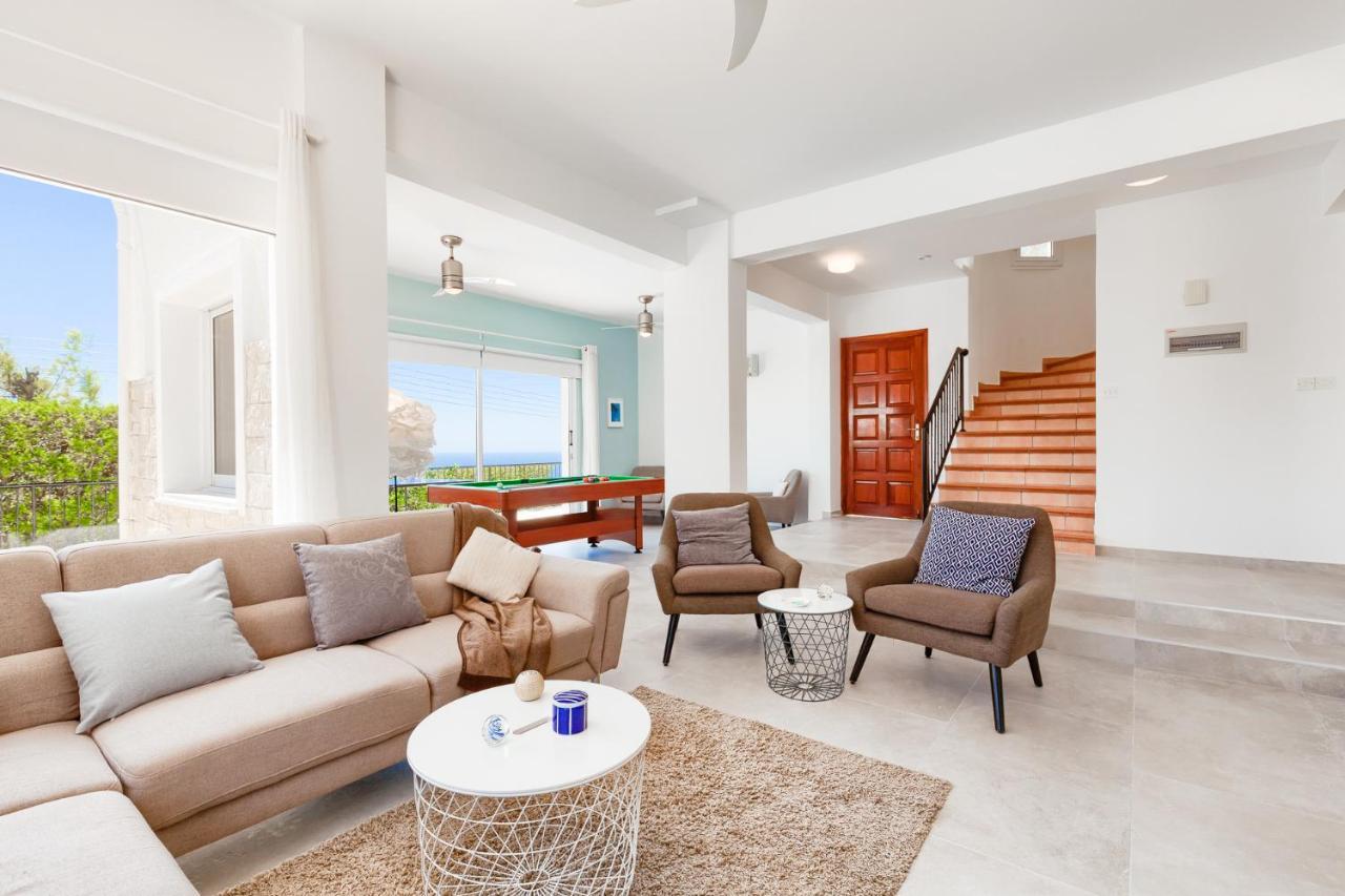 Villa Atlantica Пея Екстериор снимка